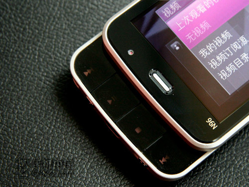 千呼万唤始出来 诺基亚N96终现手机市场 