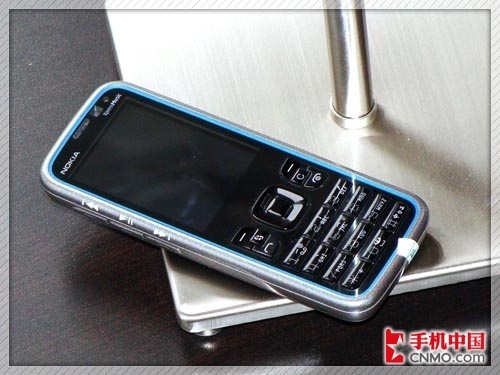 最高频S60手机 诺基亚5630XM仅售1650 