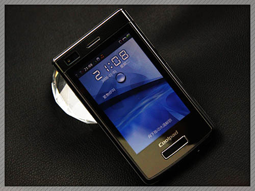 中电信推出首款3G超高端手机酷派N900 