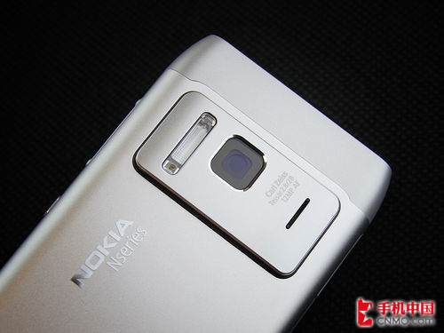 千万像素诺基亚N8曝新低 Symbian^3 