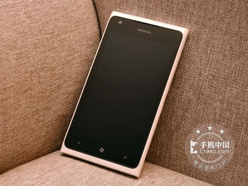 昔日机皇超值抢购 Lumia 900惊爆新低 