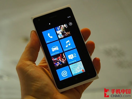 强劲WP7旗舰Lumia 900 深圳报价1480 