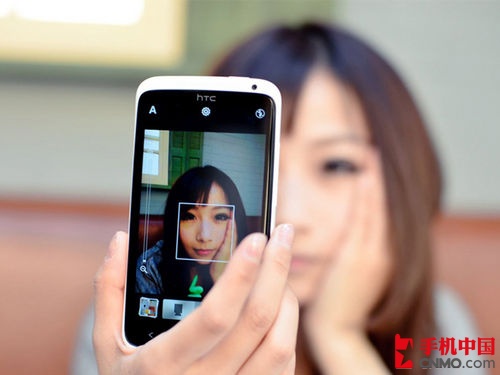 時(shí)尚大氣出色 HTC One X濟(jì)南2178元 