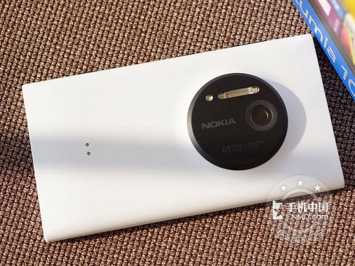 高清像素拍照手机 诺基亚1020仅售980元 