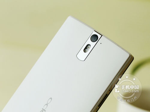 時尚心動不已 OPPO Find 5報價2750元 