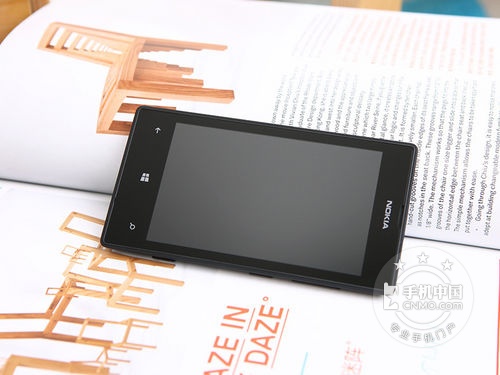 多彩千元WP8 诺基亚Lumia 520昆明促销 