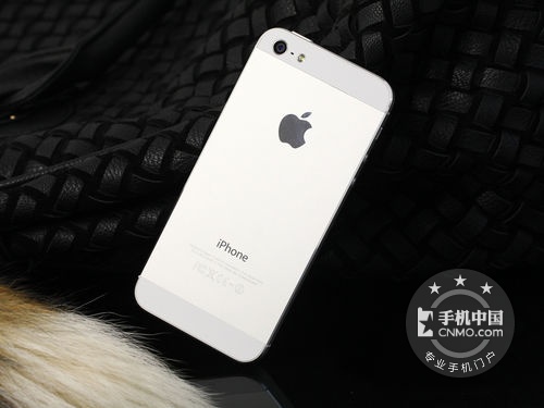 A6双核iOS系统 iPhone 5行货售3999元 