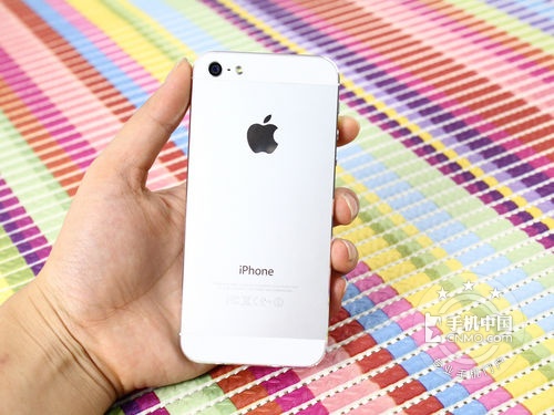 经典机皇不落伍 苹果iPhone5售1299元 
