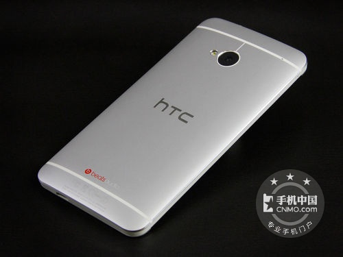 金属一体化设计王者 HTC One仅售3199元 