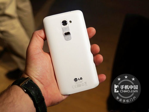 窄边框超薄智能机 LG G2最新促销价仅620元 