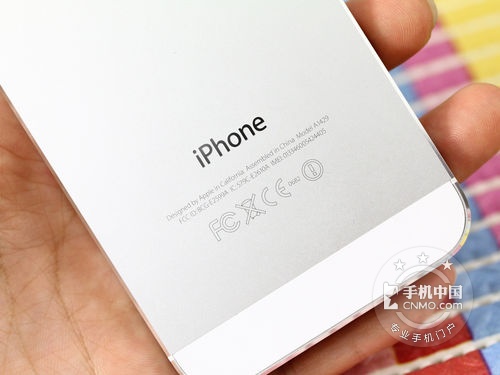 iphone5售4800元 送移動充電寶藍牙耳機 