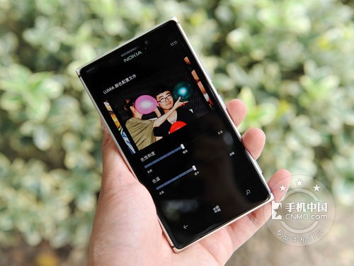 诺基亚Lumia 925耐用机身仅售1099 