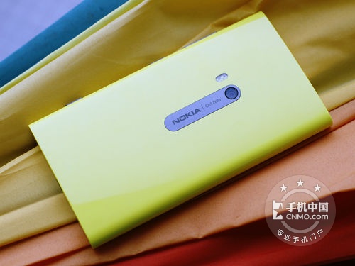 最强WP8旗舰 行货Lumia 920全网最低价 