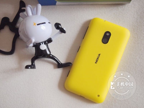 送屏保和外壳 Lumia 620行货仅1250元 