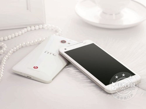 四核旗舰 HTC Butterfly白色版将上市 