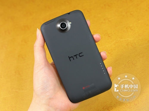 四核800像素高配 HTC One X持續(xù)熱銷中 