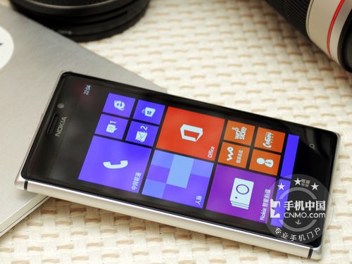 造型质感华丽升级 Lumia 925暴降200元 
