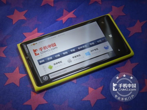 高性能WP8旗舰 行货Lumia 920仅2699元 