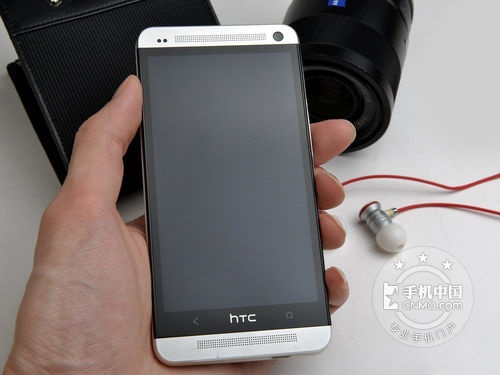 雙卡旗艦機(jī) 重慶HTC One 802t售2730元 