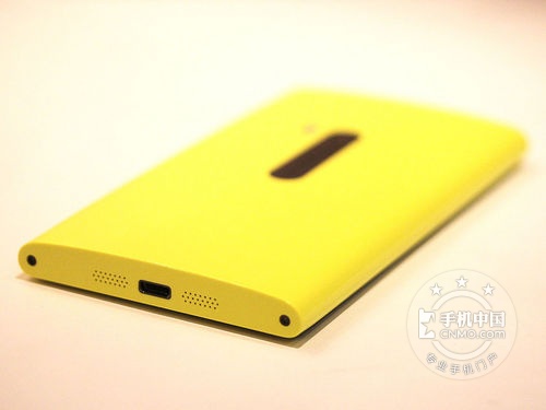 多彩时尚 诺基亚Lumia 920昆明1800元 