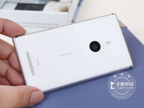 WP8首款金属旗舰 Lumia 925跌至2099元 