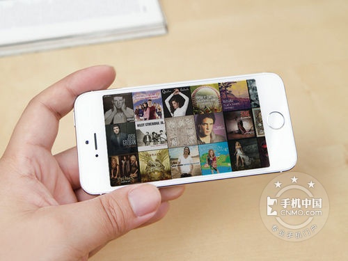 智能苹果旗舰机 iPhone 5s报价2200元 