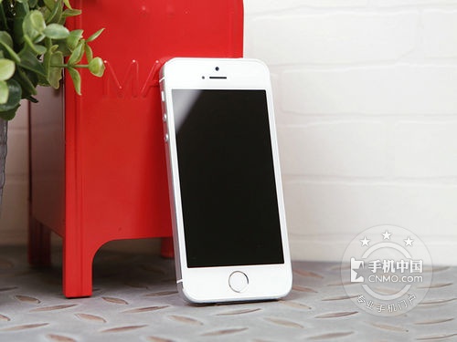 真正的人气王 白色iPhone 5s降至5099元 