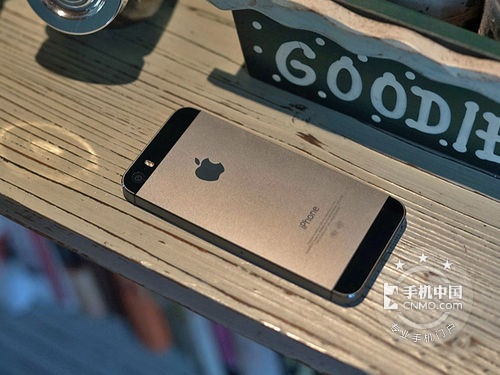 苹果5s多少钱 港版iPhone 5s售1750元 