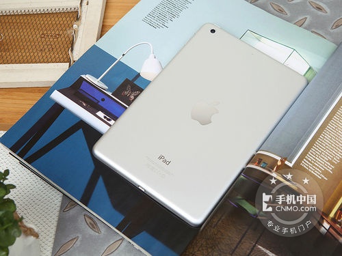 7.9英寸娱乐平板 iPad mini 2售1685元 