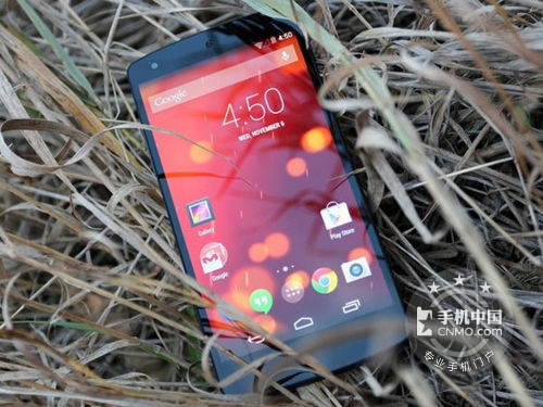 16G高清触控智能机 LG Nexus 5价格仅750元 