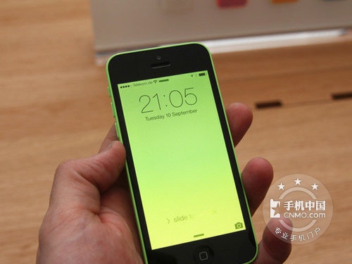 另类的风格 苹果iPhone 5C苹源售3450元 