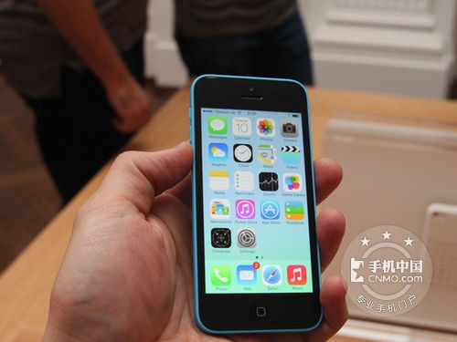 苹果iPhone 5C价格仅740元 16G特价出售 