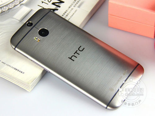 精致威武旗舰款 HTC One M8t报价4320元 