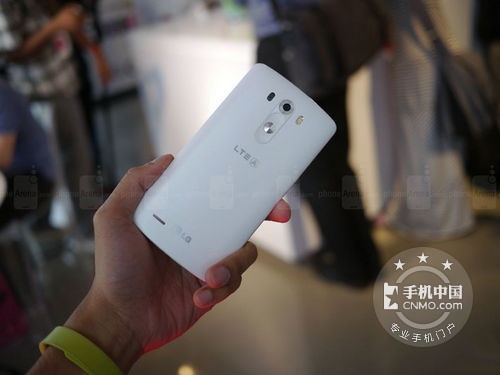 2K高清屏幕 LG G3手机青岛促销2999元 