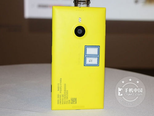 诺基亚大屏拍照手机 Lumia 1520仅980元 
