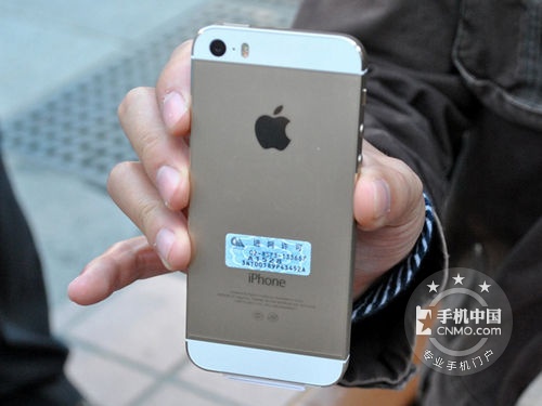 外观精美又小巧 苹果iPhone 5S售1498元第2张图