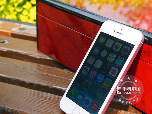 高性价比 苹果iPhone 5s深圳售2599元 
