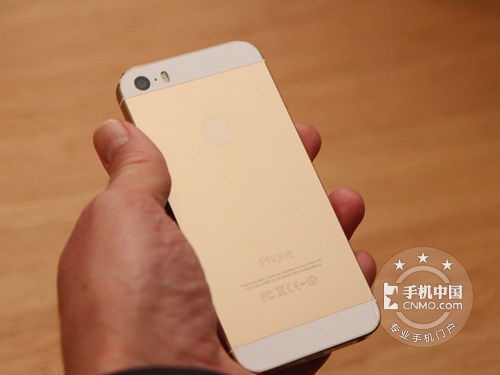 土豪金魅力不減 iPhone 5s報6200元 