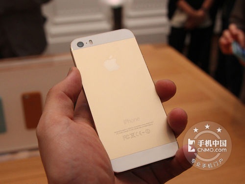 土豪暴降 香檳金iPhone 5s報6300元 