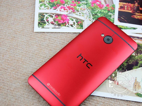 金屬機(jī)身手感好 四核HTC One報(bào)價(jià)2370 