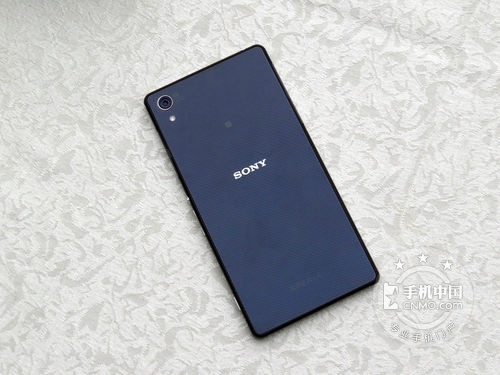 雙玻璃鏡面機(jī)身設(shè)計(jì)  索尼Xperia Z2報(bào)價(jià) 