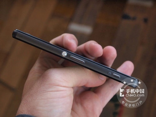 高质量金属边框 索尼Z3深圳价格1380元 