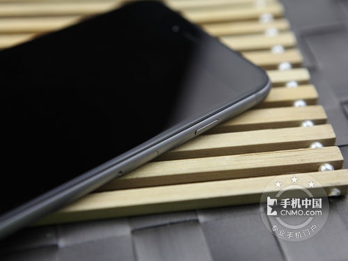 大屏幕手感好 蘋果iPhone6 Plus售4950元 