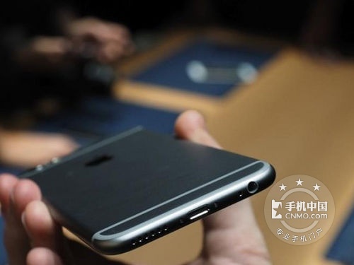 iPhone se上市热销 苹果6降价仅售2800元 