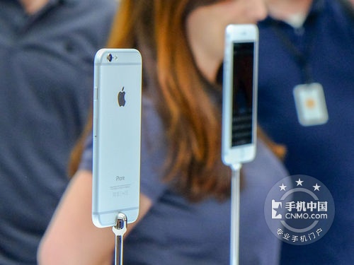 圆润边框设计手机 苹果6 16G深圳仅2880元 