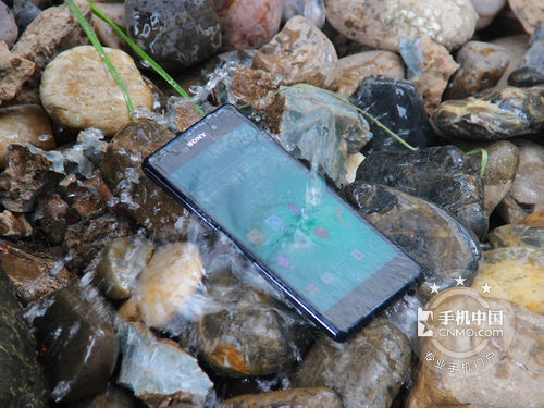 質(zhì)感強(qiáng)烈 魅力無限 索尼Xperia Z2報價 