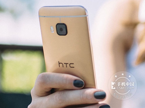 自拍好帮手 HTC One M9福州售3850元 