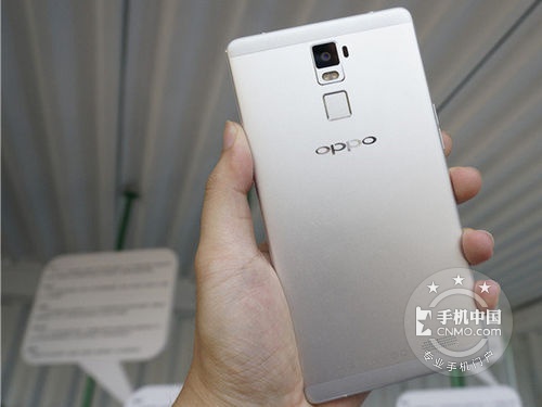 舒適手感聚劃算 OPPO R7廈門售價(jià)2399 