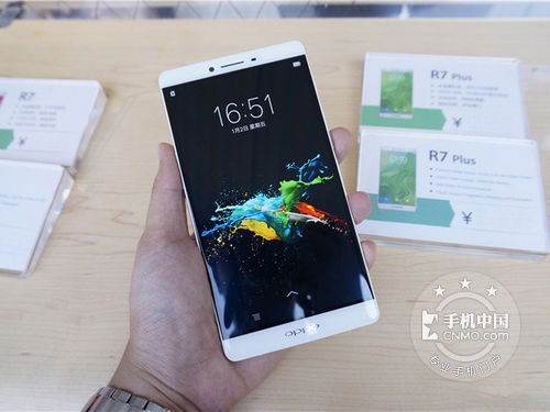 舒適手感聚劃算 OPPO R7廈門售價(jià)2399 