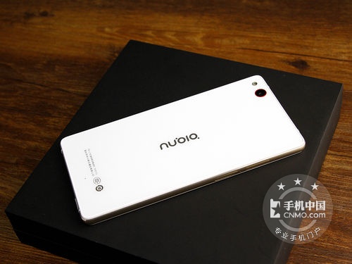 日系风格手机 努比亚Z9 Max售1850元 